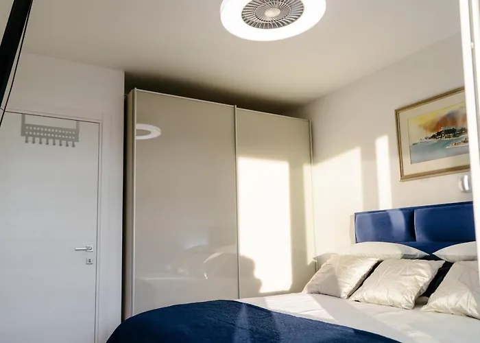 Apartment Little Paradise *