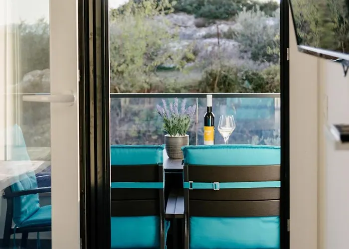 Apartment Little Paradise *