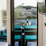 Apartman Little Paradise *